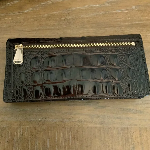 Brahmin Small Bekka & Ady Wallet w/ double eye placement - Picture 7 of 8